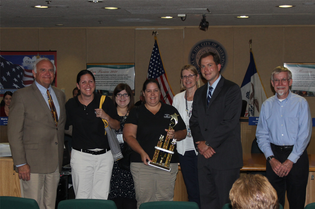 Photo of committee receiving an award